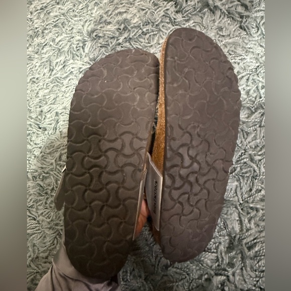 BIRKENSTOCK GIZEH THONG SANDALS SILVER 39 - Picture 5 of 6